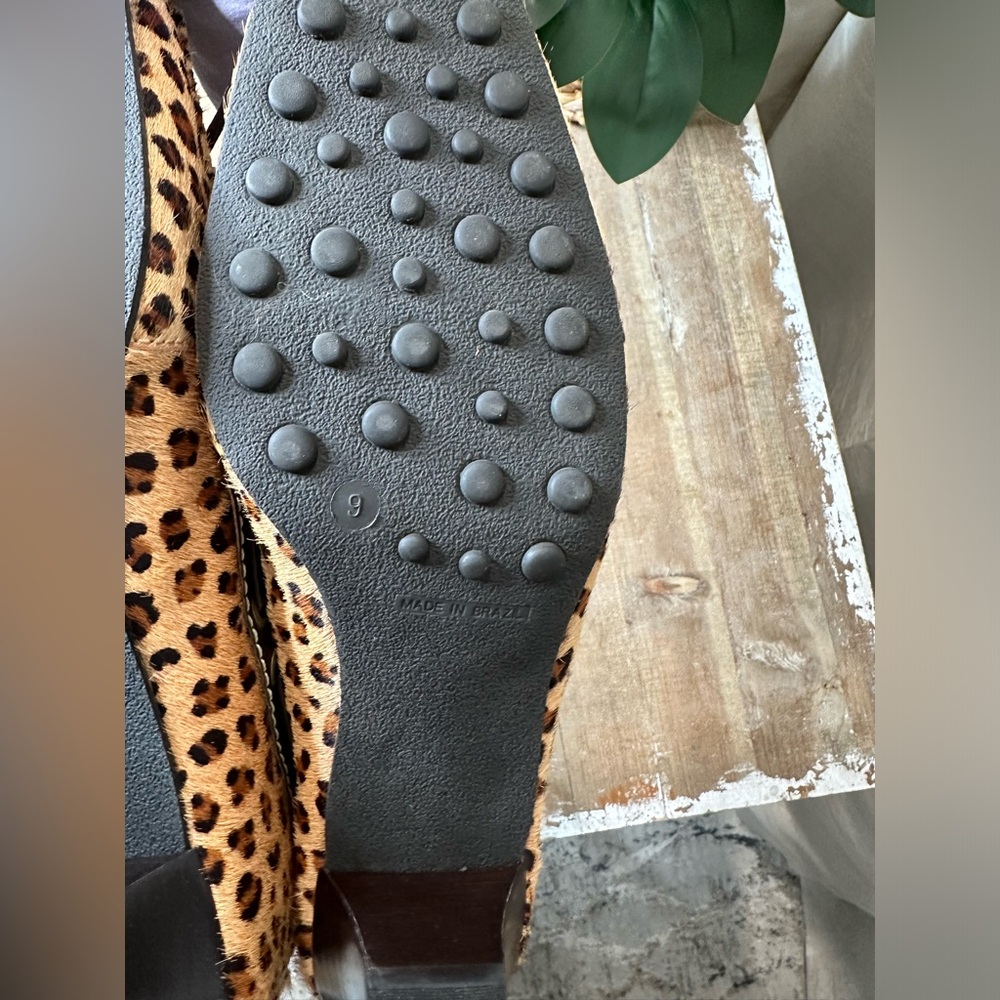 Eddie Bauer leopard print faux fur kitten heel leather pointy toed shoes w bow - Picture 10 of 15